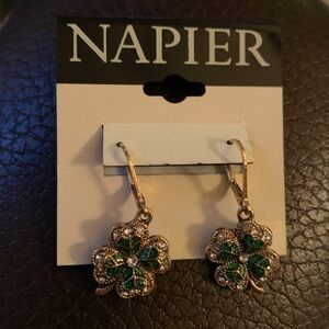 NWT SHAMROCK ☘️ EARRINGS!! St. Patrick’s Day is coming!!☘️